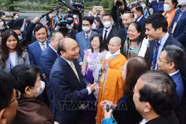 越南国家主席阮春福出席“2022年家乡之春”文艺交流晚会