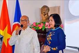 越老两国常驻日内瓦代表团举行友好见面会