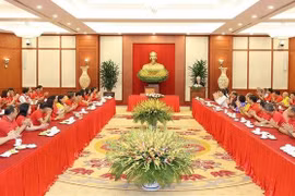 越共中央总书记阮富仲会见越南红十字会第十一次全国会员代表大会代表