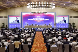2022年越南经济社会论坛：稳定宏观经济大盘 促进经济复苏和可持续发展