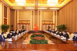 越共中央总书记阮富仲会见中国全国人大常委会委员长栗战书