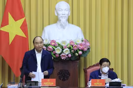 越南国家主席阮春福要求加快推进法治国家提案起草进度