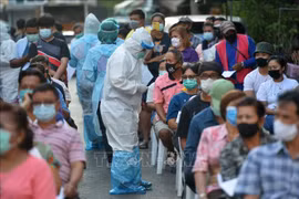  同新冠肺炎疫情共处：泰国在全国范围内提升疫情警戒级别