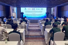 富安省分享战后清除地雷的经验