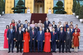 越南国家主席阮春福会见国际红十字会代表