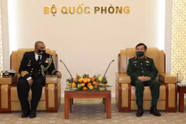 进一步推进越南与南非防务合作关系