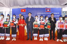 老挝国会常务副主席：越南国会主席王廷惠访老之旅圆满成功