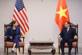 越南政府总理范明政会见美国国际开发署署长萨曼莎