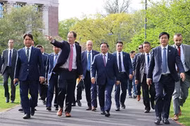 越南政府总理范明政在哈佛大学出席政策座谈会
