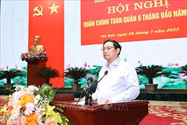 越南政府总理范明政出席全军军政会议