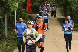 “探索PaVi古石路”马拉松比赛首次在莱州省举行