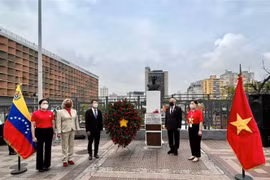 越南南方解放47周年和胡志明主席诞辰132周年纪念活动在委内瑞拉举行