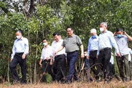 政府总理范明政在平福省调研