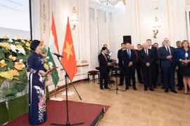越南国庆77周年：老挝驻俄罗斯大使馆对越南大使馆表示祝贺 匈牙利外交与对外经济部副部长高度评价匈越关系