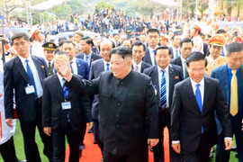 朝鲜最高领导人金正恩离开同登火车站 结束对越南进行正式友好访问（组图）