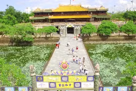 越南中部三省在新加坡举行旅游推介活动