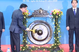 越南证券交易所举行2020年开市敲锣仪式