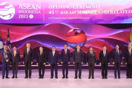 越南政府总理范明政出席第43届东盟峰会开幕式