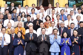 国家主席武文赏会见胡志明市宗教界代表、人士和知识分子