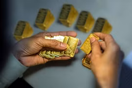 9月5日上午越南国内黄金市场价格下降10万越盾一两