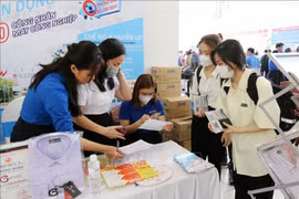 胡志明市企业招聘1多万名劳动者
