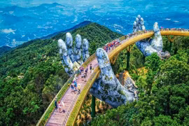 📝时评：改变签证政策 为旅游业创造突破注入新活力