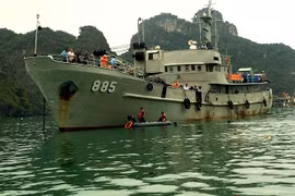 越南直升机坠落在下龙湾海域事故：找到第4名遇难者尸体
