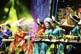 ​ 2023年 “家乡之春”艺术交流活动向海外越南人送年味