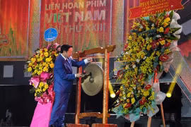 政府副总理陈红河出席第二十三届越南电影节开幕式