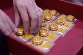 12月12日越南国内市场黄金卖出价有所下降