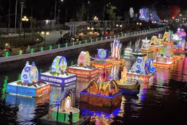 2023年第五届“芹苴市宁桥花灯之夜”旅游节正式开幕