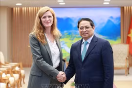 越南政府总理范明政会见美国国际开发署署长萨曼莎·鲍尔