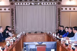 促进胡志明市和韩国首尔两个民选机构之间的合作