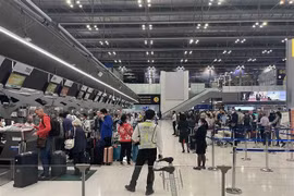  泰国重新实施入境游客需持有新冠疫苗接种证明的规定