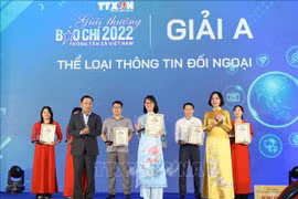 2022年越通社新闻奖：肯定国家通讯机构在国家新闻媒体中的作用