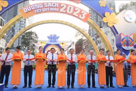 2023癸卯年春节书街节：提高居民阅读文化