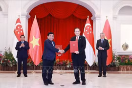 范明政总理访问新加坡和文莱：为加强越南与两国关系注入新动力