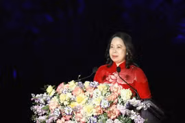 越南国家副主席武氏映春出席2023年宁平-长安节开幕式