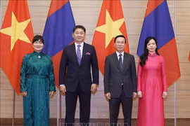 蒙古国总统呼日勒苏赫结束对越南的国事访问