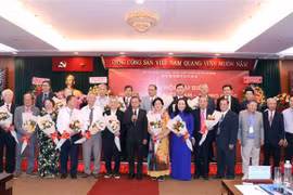 胡志明市越中友好协会充分发挥民间外交作用