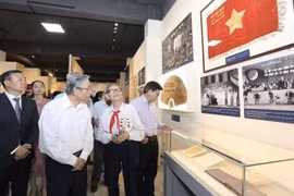 ”爱国竞赛号召书“发起75周年：“爱国竞赛-培育绿芽”专题展正式开幕