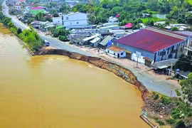 评估九龙江三角洲地区5省河岸海岸塌方程度