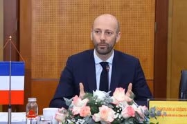 越南与法国促进公共行政现代化合作