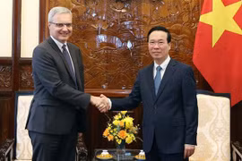 越南国家主席武文赏会见法国驻越南大使尼古拉斯·沃纳里
