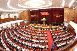 越共十三届八中全会公报（第三号）
