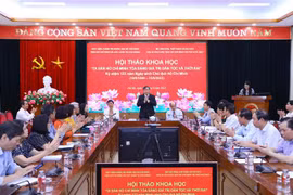 胡志明遗产闪耀着民族和时代价值的光芒