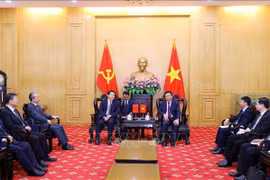 越中加强党建工作经验交流