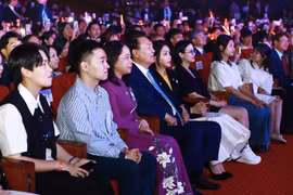 韩国总统尹锡悦和越南国家副主席武氏映春出席韩越文化交流音乐晚会