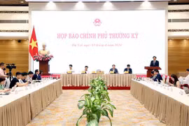 政府例行记者会：解决基层问题 推动第二季度的增长