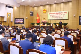 河内市第十六届人民议会第十一次会议开幕